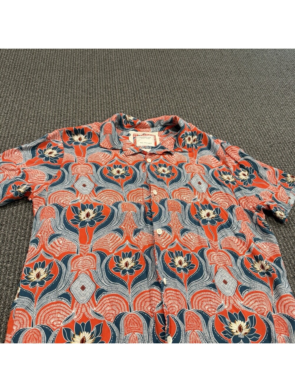 Cactus Man Ricky Singh Large Floral Shirt Red Blue Resort Vacation Aloha Medium